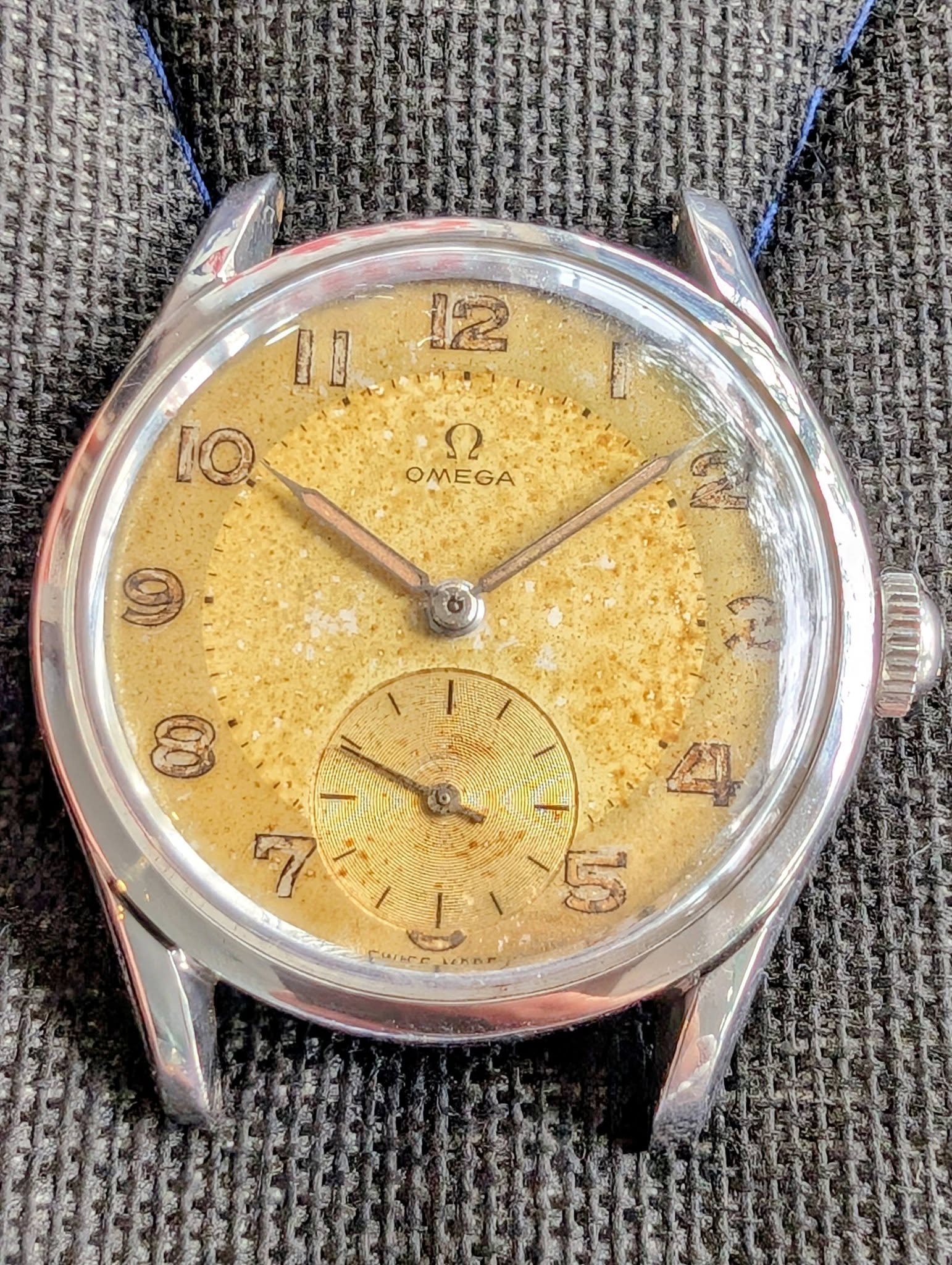 Omega Military Ref.2639-9